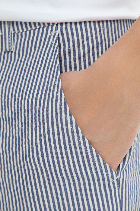 Шорты-бермуды из хлопка и льна в полоску, цвет Синий темный